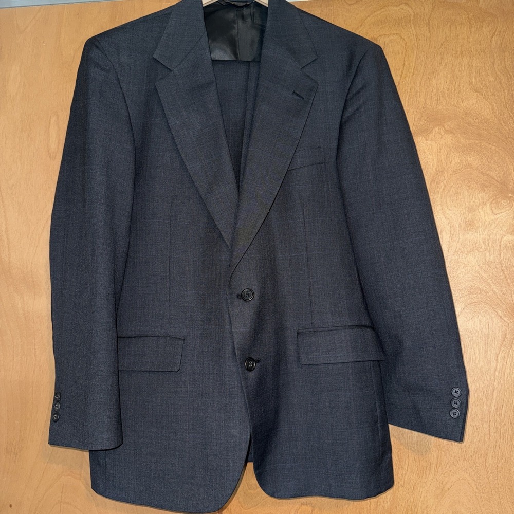 Botany 500 Couture 2 Piece Suit Mens Suit Charcoal 40R 32x30 USA Made
